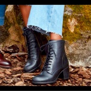Patricia Nash Lace-Up Combat Booties Black Sicily Leather Grunge boot 10 NEW